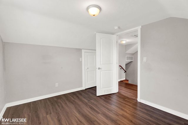 42040 Ryan Road, Sterling Heights, MI 48314