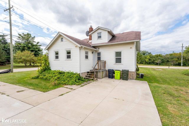 42040 Ryan Road, Sterling Heights, MI 48314