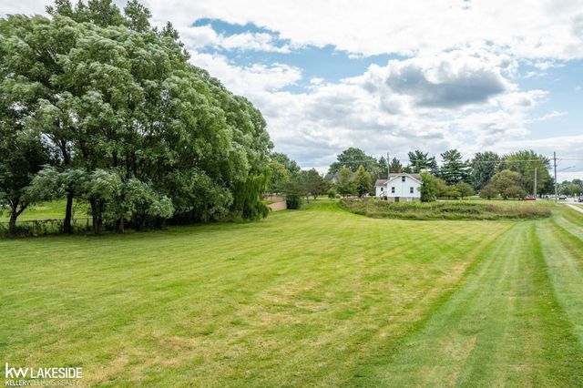 42040 Ryan Road, Sterling Heights, MI 48314