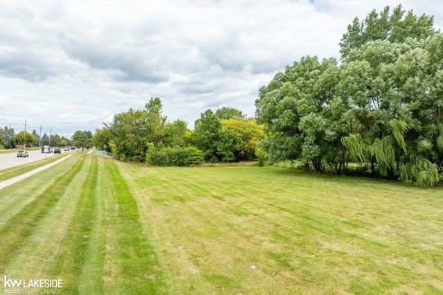 42040 Ryan Road, Sterling Heights, MI 48314