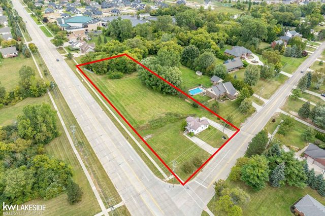 42040 Ryan Road, Sterling Heights, MI 48314