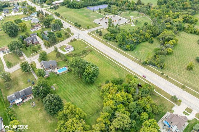 42040 Ryan Road, Sterling Heights, MI 48314