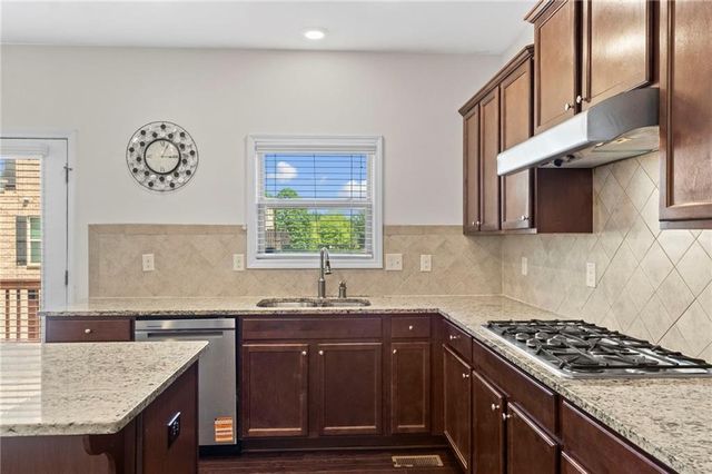 849 Ivy Vine Pl, Milton, GA 30004