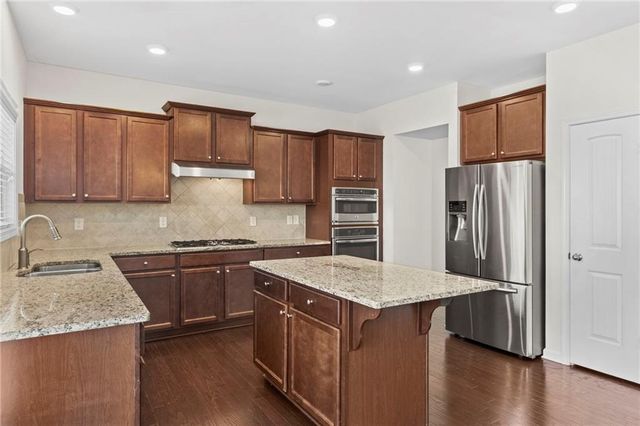 849 Ivy Vine Pl, Milton, GA 30004