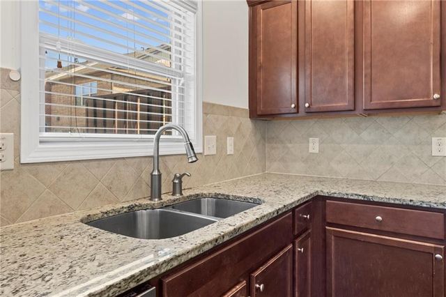 849 Ivy Vine Pl, Milton, GA 30004