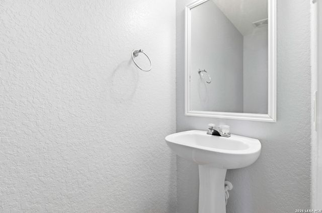 12114 Mountain Pine, San Antonio, TX 78254