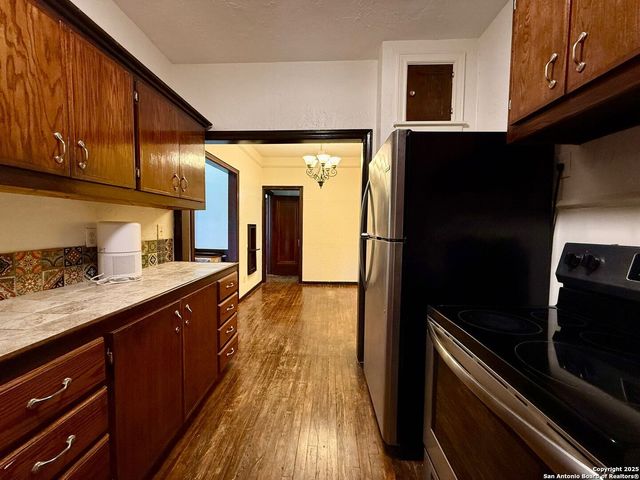 810 W Craig Pl Unit 103, San Antonio, TX 78212