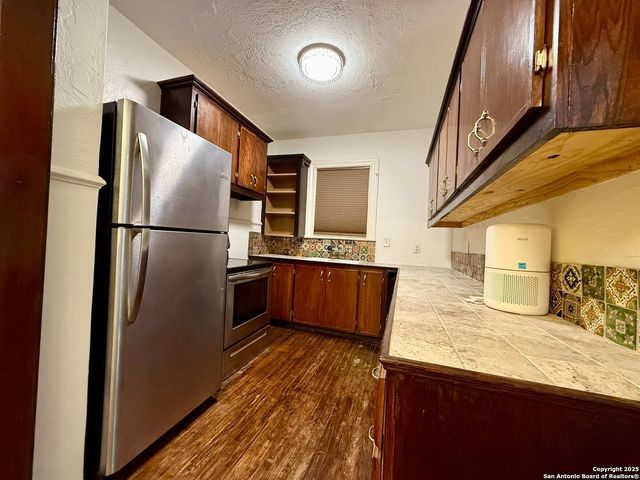 810 W Craig Pl Unit 103, San Antonio, TX 78212