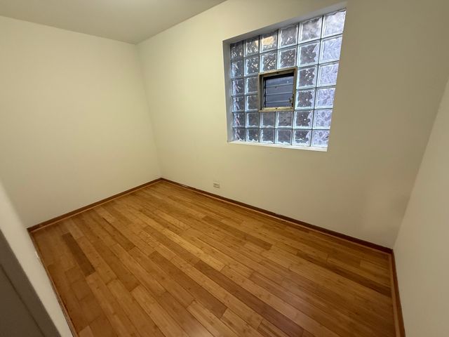 7412 N Western Avenue 3N, Chicago, IL 60645