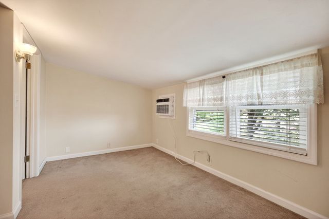 530 W Main St, Smithville, TN 37166