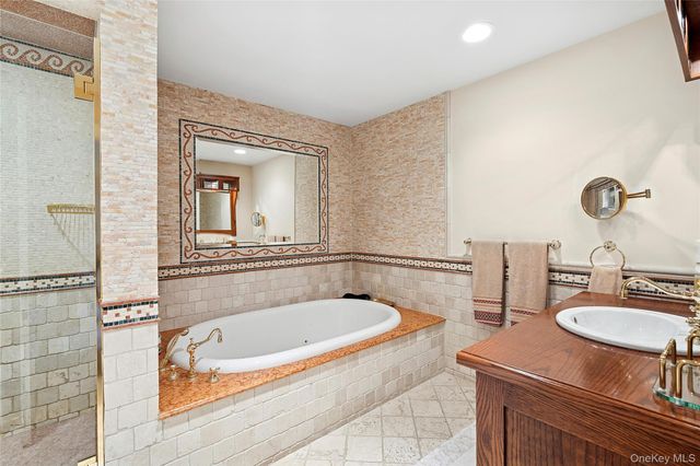 8 East Ridge Court, Westhampton, NY 11977