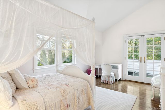 8 East Ridge Court, Westhampton, NY 11977