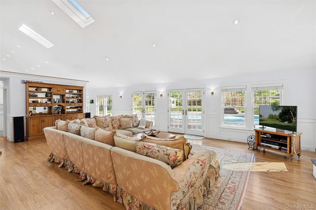 8 East Ridge Court, Westhampton, NY 11977