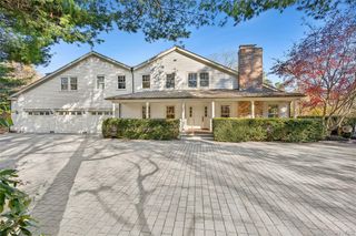 8 East Ridge Court, Westhampton, NY 11977