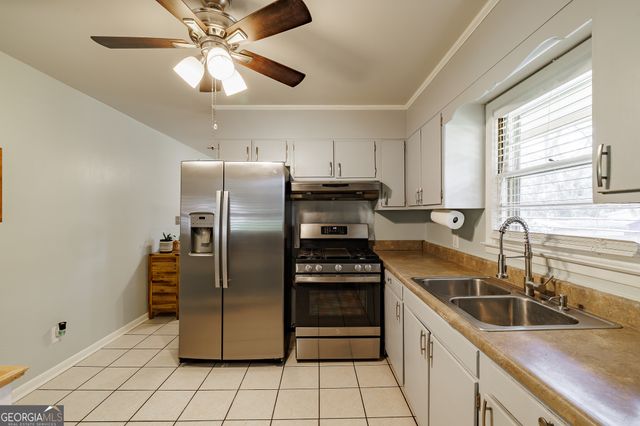 325 Jefferson River Road, Athens, GA 30607