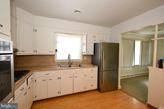 100 W 47TH ST, Reading, PA 19606