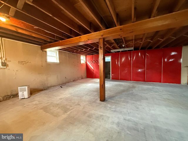 100 W 47TH ST, Reading, PA 19606