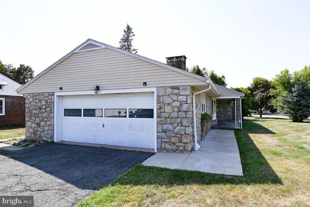 100 W 47TH ST, Reading, PA 19606