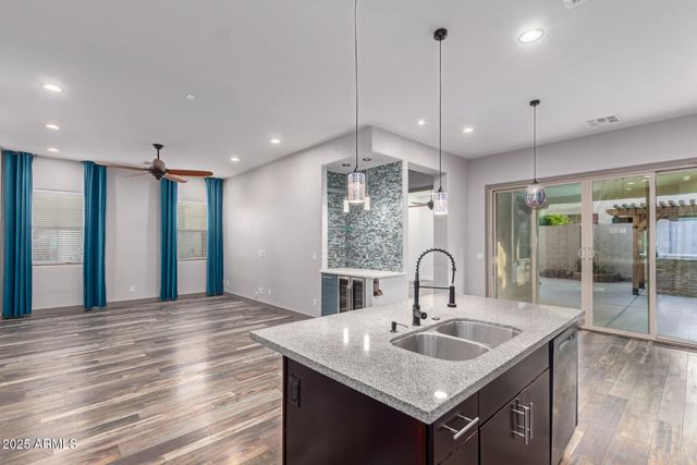 2891 E CITRUS Way, Chandler, AZ 85286