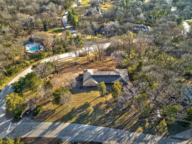 833 W Hillview Dr, Brentwood, TN 37027