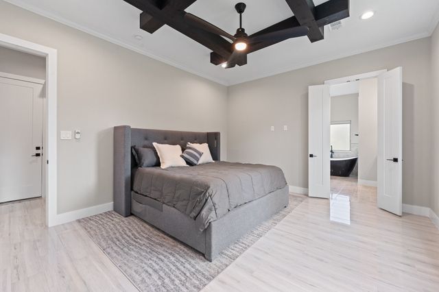 2053 Glenhollow Drive, Weatherford, TX 76088