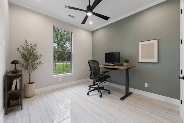 2053 Glenhollow Drive, Weatherford, TX 76088