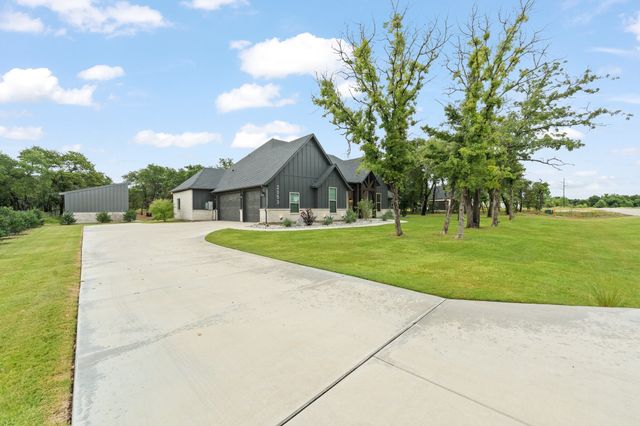 2053 Glenhollow Drive, Weatherford, TX 76088