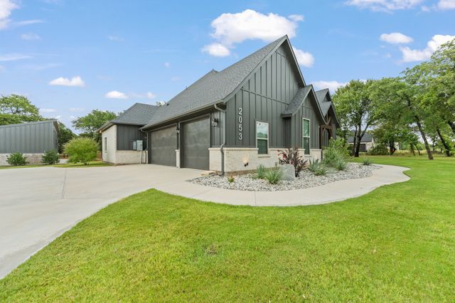 2053 Glenhollow Drive, Weatherford, TX 76088