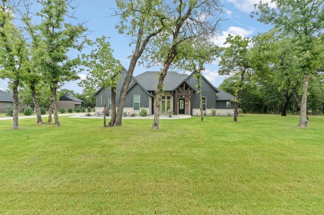 2053 Glenhollow Drive, Weatherford, TX 76088