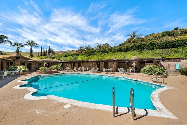4744 Via Serra, Fallbrook, CA 92028