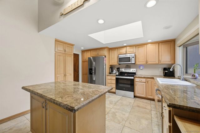 4744 Via Serra, Fallbrook, CA 92028