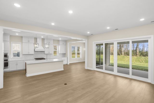 6010 PAINTED SKIES DR, Spring Hill, TN 37174