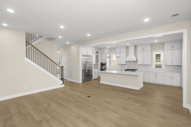 6010 PAINTED SKIES DR, Spring Hill, TN 37174