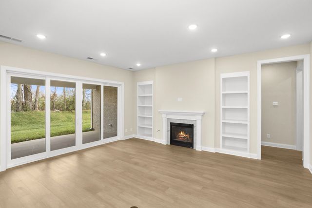 6010 PAINTED SKIES DR, Spring Hill, TN 37174