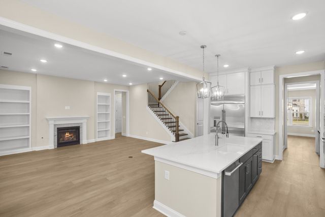 6010 PAINTED SKIES DR, Spring Hill, TN 37174