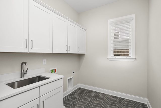 6010 PAINTED SKIES DR, Spring Hill, TN 37174