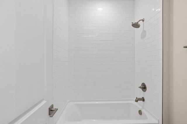 6010 PAINTED SKIES DR, Spring Hill, TN 37174