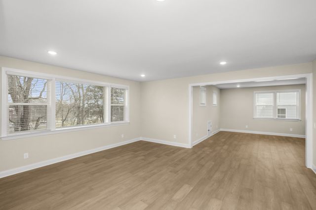 6010 PAINTED SKIES DR, Spring Hill, TN 37174