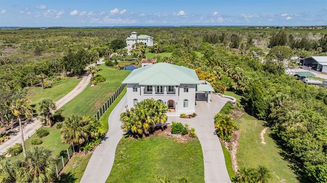 4710 TROYDALE ROAD, Tampa, FL 33615