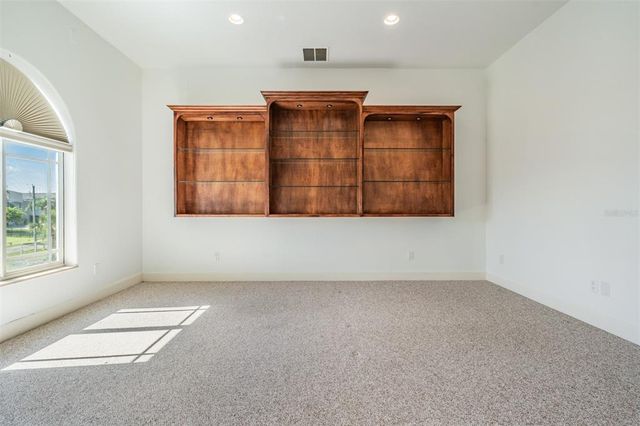 4710 TROYDALE ROAD, Tampa, FL 33615