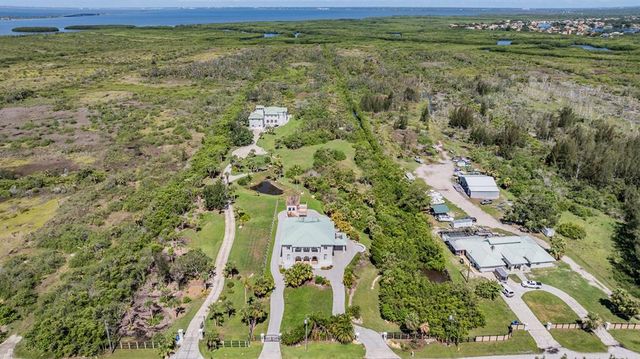 4710 TROYDALE ROAD, Tampa, FL 33615