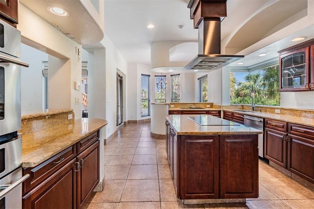 4710 TROYDALE ROAD, Tampa, FL 33615
