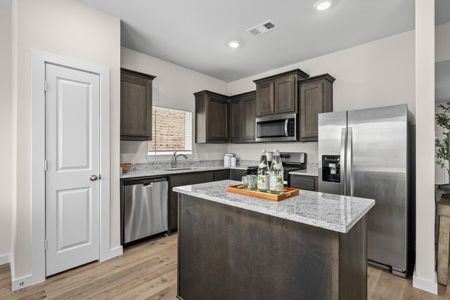 936 Cawthorne Trail, Fort Worth, TX 76108