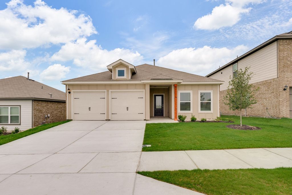 936 Cawthorne Trail, Fort Worth, TX 76108