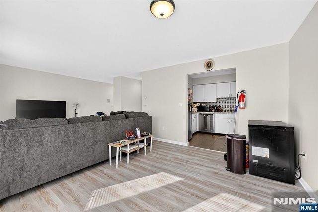776-784 N 6th Street 6, Newark, NJ 07107