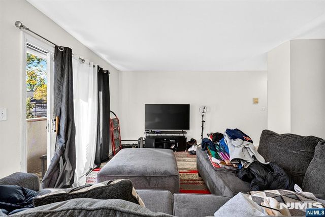 776-784 N 6th Street 6, Newark, NJ 07107