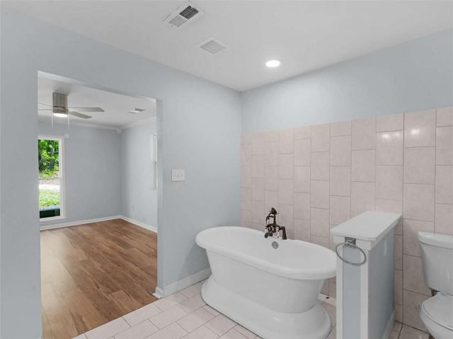 2298 East Lake Drive NE, Conyers, GA 30012