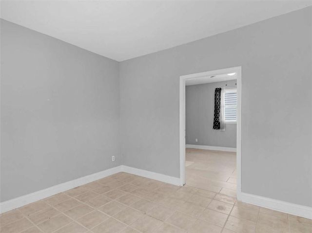 2298 East Lake Drive NE, Conyers, GA 30012