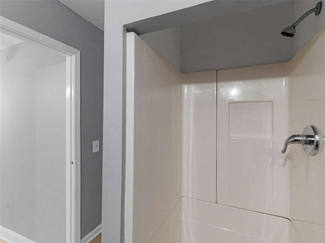 2298 East Lake Drive NE, Conyers, GA 30012