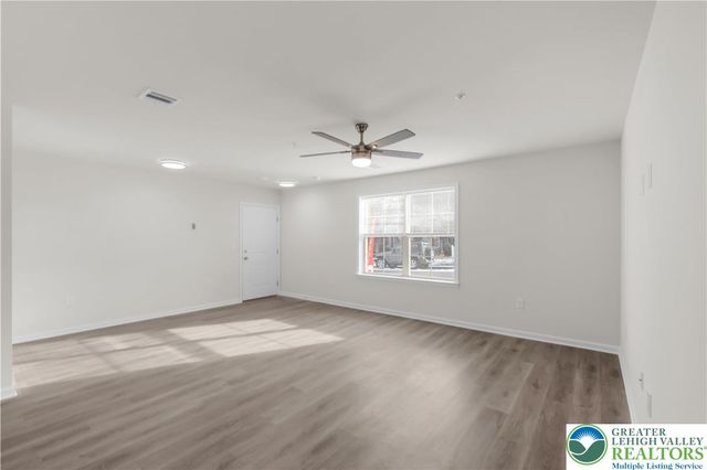 1513 Maple Street 101, Bethlehem City, PA 18017